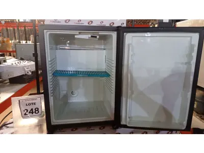 LOTE 248 - 01 FRIGOBAR 220V MARCA ELECTROLUX. (NO ESTADO) ATENÇÃO! FAZER A VISITAÇÃO ANTES DE ARREMATAR, NÃO SABEMOS SE FUNCIONA, LEILÃO NÃO TEM GARANTIA E NEM DEVOLUÇÃO, SUJEITO A POSSÍVEIS AVARIAS VISÍVEIS/OCULTAS E/OU AUSÊNCIA DE COMPONENTES.