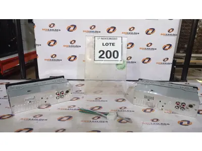 LOTE 200 - 02 APARELHOS DE SOM AUTOMOTIVO. (NO ESTADO) ATENÇÃO! FAZER A VISITAÇÃO ANTES DE ARREMATAR, NÃO SABEMOS SE FUNCIONA, LEILÃO NÃO TEM GARANTIA E NEM DEVOLUÇÃO, SUJEITO A POSSÍVEIS AVARIAS VISÍVEIS/OCULTAS E/OU AUSÊNCIA DE COMPONENTES.