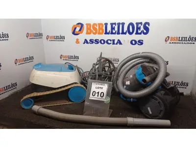 LOTE 010 - 01 ROBÔ ASPIRADOR DE PISCINA E 01 ASPIRADOR DO PÓ MODELO SMART MARCA ELECTROLUX (NO ESTADO) ATENÇÃO! FAZER A VISITAÇÃO ANTES DE ARREMATAR, NÃO SABEMOS SE FUNCIONA, LEILÃO NÃO TEM GARANTIA E NEM DEVOLUÇÃO, SUJEITO A POSSÍVEIS AVARIAS