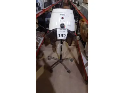 LOTE 192 - 01 SECADOR DE CABELO PROFISSIONAL MARCA MEGA BELL. (NO ESTADO) ATENÇÃO! FAZER A VISITAÇÃO ANTES DE ARREMATAR, NÃO SABEMOS SE FUNCIONA, LEILÃO NÃO TEM GARANTIA E NEM DEVOLUÇÃO, SUJEITO A POSSÍVEIS AVARIAS VISÍVEIS/OCULTAS E/OU AUSÊNCIA DE COMPONENTES.