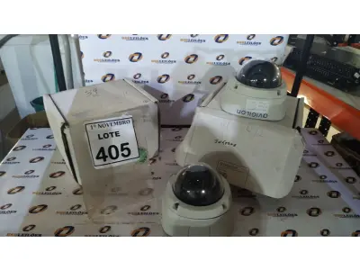02 CÂMERAS DOME MARCA AVIGILON. (NO ESTADO) ATENÇÃO! FAZER A VISITAÇÃO ANTES DE ARREMATAR, NÃO SABEMOS SE FUNCIONA, LEILÃO NÃO TEM GARANTIA E NEM DEVOLUÇÃO, SUJEITO A POSSÍVEIS AVARIAS VISÍVEIS/OCULTAS E/OU AUSÊNCIA DE COMPONENTES.