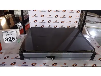 LOTE 326 - 01 LUMINÁRIA DE ESTÚDIO. (NO ESTADO) ATENÇÃO! FAZER A VISITAÇÃO ANTES DE ARREMATAR, NÃO SABEMOS SE FUNCIONA, LEILÃO NÃO TEM GARANTIA E NEM DEVOLUÇÃO, SUJEITO A POSSÍVEIS AVARIAS VISÍVEIS/OCULTAS E/OU AUSÊNCIA DE COMPONENTES.