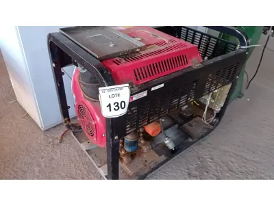 LOTE 130 - 01 GERADOR A DIESEL MODELO MDG-12E3 MARCA MOTOMIL. (NO ESTADO) ATENÇÃO! FAZER A VISITAÇÃO ANTES DE ARREMATAR, NÃO SABEMOS SE FUNCIONA, LEILÃO NÃO TEM GARANTIA E NEM DEVOLUÇÃO, SUJEITO A POSSÍVEIS AVARIAS VISÍVEIS/OCULTAS E/OU AUSÊNCIA DE COMPONENTES.