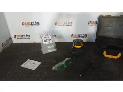 LOTE 025 -  01 NÍVEL A LASER COM 2 BATERIAS MALETA ÓCULOS DE PROTEÇÃO (PRODUTO NOVO). (NO ESTADO) ATENÇÃO! FAZER A VISITAÇÃO ANTES DE ARREMATAR, NÃO SABEMOS SE FUNCIONA, LEILÃO NÃO TEM GARANTIA E NEM DEVOLUÇÃO, SUJEITO A POSSÍVEIS AVARIAS VISÍVEIS/OCULTAS E/OU AUSÊNCIA DE COMPONENTES.
