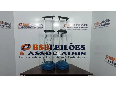 LOTE 133 - 02 ENCERADEIRAS ELÉTRICAS DOMÉSTICA MARCA ARNO. (NO ESTADO) ATENÇÃO! FAZER A VISITAÇÃO ANTES DE ARREMATAR, NÃO SABEMOS SE FUNCIONA, LEILÃO NÃO TEM GARANTIA E NEM DEVOLUÇÃO, SUJEITO A POSSÍVEIS AVARIAS VISÍVEIS/OCULTAS E/OU AUSÊNCIA DE COMPONENTES.