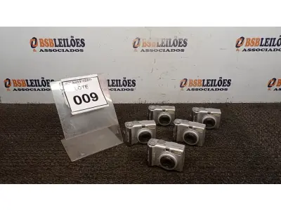 LOTE 009 - 05 CÂMERAS FOTOGRÁFICAS MODELO POWERSHOT A520 MARCA CANON (NO ESTADO) ATENÇÃO! FAZER A VISITAÇÃO ANTES DE ARREMATAR, NÃO SABEMOS SE FUNCIONA, LEILÃO NÃO TEM GARANTIA E NEM DEVOLUÇÃO, SUJEITO A POSSÍVEIS AVARIAS VISÍVEIS/OCULTAS E/OU AUSÊNCIA DE COMPONENTES.