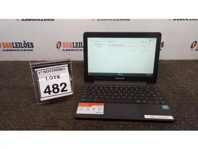 LOTE 482 - 01 NOTEBOOK TELA 11.6’’ 2GB DE MEMÓRIA MARCA SAMSUNG. (NO ESTADO) ATENÇÃO! FAZER A VISITAÇÃO ANTES DE ARREMATAR, NÃO SABEMOS SE FUNCIONA, LEILÃO NÃO TEM GARANTIA E NEM DEVOLUÇÃO, SUJEITO A POSSÍVEIS AVARIAS VISÍVEIS/OCULTAS E/OU AUSÊNCIA DE COMPONENTES.