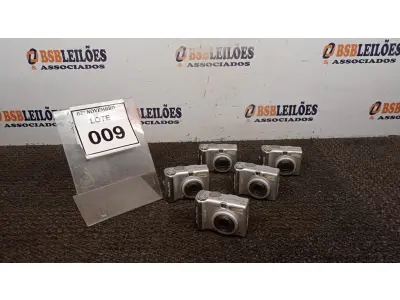 LOTE 009 - 05 CÂMERAS FOTOGRÁFICAS MODELO POWERSHOT A520 MARCA CANON (NO ESTADO) ATENÇÃO! FAZER A VISITAÇÃO ANTES DE ARREMATAR, NÃO SABEMOS SE FUNCIONA, LEILÃO NÃO TEM GARANTIA E NEM DEVOLUÇÃO, SUJEITO A POSSÍVEIS AVARIAS VISÍVEIS/OCULTAS E/OU AUSÊNCIA DE COMPONENTES.