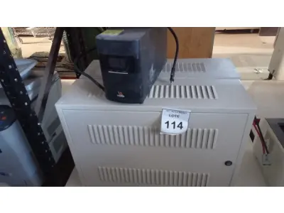 LOTE 114 - 02 BANCOS DE BATERIAS VAZIOS E 01 NOBREAK MARCA LACERDA. (NO ESTADO) ATENÇÃO! FAZER A VISITAÇÃO ANTES DE ARREMATAR, NÃO SABEMOS SE FUNCIONA, LEILÃO NÃO TEM GARANTIA E NEM DEVOLUÇÃO, SUJEITO A POSSÍVEIS AVARIAS VISÍVEIS/OCULTAS E/OU AUSÊNCIA DE COMPONENTES.