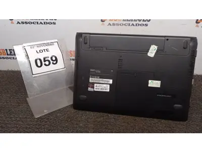 LOTE 059 - 01 NOTEBOOK MARCA SAMSUNG. (NO ESTADO) ATENÇÃO! FAZER A VISITAÇÃO ANTES DE ARREMATAR, NÃO SABEMOS SE FUNCIONA, LEILÃO NÃO TEM GARANTIA E NEM DEVOLUÇÃO, SUJEITO A POSSÍVEIS AVARIAS VISÍVEIS/OCULTAS E/OU AUSÊNCIA DE COMPONENTES.