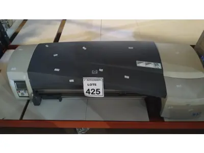 LOTE 425 - 01 PLOTTER DE MESA MODELO DESIGNJET 111 MARCA HP. (NO ESTADO) ATENÇÃO! FAZER A VISITAÇÃO ANTES DE ARREMATAR, NÃO SABEMOS SE FUNCIONA, LEILÃO NÃO TEM GARANTIA E NEM DEVOLUÇÃO, SUJEITO A POSSÍVEIS AVARIAS VISÍVEIS/OCULTAS E/OU AUSÊNCIA DE COMPONENTES.