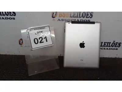 LOTE 021 - 01 IPAD APPLE 16GB. (NO ESTADO) ATENÇÃO! FAZER A VISITAÇÃO ANTES DE ARREMATAR, NÃO SABEMOS SE FUNCIONA, LEILÃO NÃO TEM GARANTIA E NEM DEVOLUÇÃO, SUJEITO A POSSÍVEIS AVARIAS VISÍVEIS/OCULTAS E/OU AUSÊNCIA DE COMPONENTES.