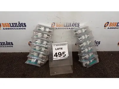 LOTE 495 - 01 LOTE COM VÁRIOS ADAPTADORES DE LÂMPADAS DE E27 PARA E14. (NO ESTADO) ATENÇÃO! FAZER A VISITAÇÃO ANTES DE ARREMATAR, NÃO SABEMOS SE FUNCIONA, LEILÃO NÃO TEM GARANTIA E NEM DEVOLUÇÃO, SUJEITO A POSSÍVEIS AVARIAS VISÍVEIS/OCULTAS E/OU AUSÊNCIA DE COMPONENTES.