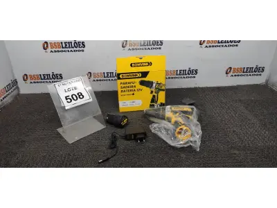 01 PARAFUSADEIRA A BATERIA 12V 2BITS E CARREGADOR.( PRODUTO NOVO). (NO ESTADO) ATENÇÃO! FAZER A VISITAÇÃO ANTES DE ARREMATAR, NÃO SABEMOS SE FUNCIONA, LEILÃO NÃO TEM GARANTIA E NEM DEVOLUÇÃO, SUJEITO A POSSÍVEIS AVARIAS VISÍVEIS/OCULTAS E/OU AUSÊNCIA DE COMPONENTES.