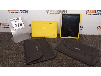 LOTE 078 - 02 TABLETS MARCA POSITIVO COM CAPA. (NO ESTADO) ATENÇÃO! FAZER A VISITAÇÃO ANTES DE ARREMATAR, NÃO SABEMOS SE FUNCIONA, LEILÃO NÃO TEM GARANTIA E NEM DEVOLUÇÃO, SUJEITO A POSSÍVEIS AVARIAS VISÍVEIS/OCULTAS E/OU AUSÊNCIA DE COMPONENTES.