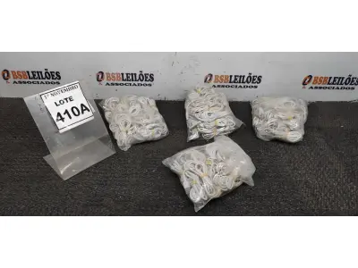 LOTE 410 - 01 LOTE COM GRANDE QUANTIDADE DE CABOS DE CARREGADOR. (NO ESTADO) ATENÇÃO! FAZER A VISITAÇÃO ANTES DE ARREMATAR, NÃO SABEMOS SE FUNCIONA, LEILÃO NÃO TEM GARANTIA E NEM DEVOLUÇÃO, SUJEITO A POSSÍVEIS AVARIAS VISÍVEIS/OCULTAS E/OU AUSÊNCIA DE COMPONENTES.