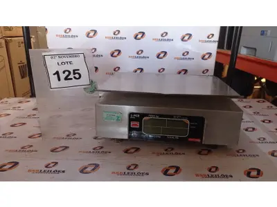 LOTE 125 - 01 BALANÇA MÁXIMO 4.20KG MARCA MAGNA. (NO ESTADO) ATENÇÃO! FAZER A VISITAÇÃO ANTES DE ARREMATAR, NÃO SABEMOS SE FUNCIONA, LEILÃO NÃO TEM GARANTIA E NEM DEVOLUÇÃO, SUJEITO A POSSÍVEIS AVARIAS VISÍVEIS/OCULTAS E/OU AUSÊNCIA DE COMPONENTES.