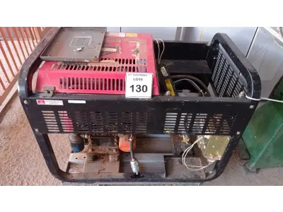 LOTE 130 - 01 GERADOR A DIESEL MODELO MDG-12E3 MARCA MOTOMIL. (NO ESTADO) ATENÇÃO! FAZER A VISITAÇÃO ANTES DE ARREMATAR, NÃO SABEMOS SE FUNCIONA, LEILÃO NÃO TEM GARANTIA E NEM DEVOLUÇÃO, SUJEITO A POSSÍVEIS AVARIAS VISÍVEIS/OCULTAS E/OU AUSÊNCIA DE COMPONENTES.