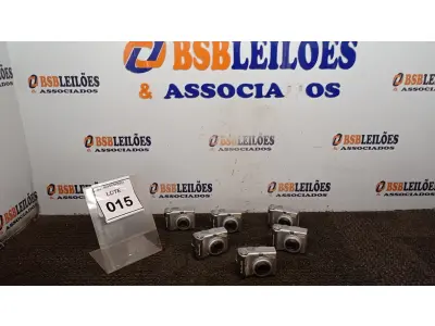 LOTE 015 - 06 CÂMERAS FOTOGRÁFICAS MODELO POWERSHOT A520 MARCA CANON (NO ESTADO) ATENÇÃO! FAZER A VISITAÇÃO ANTES DE ARREMATAR, NÃO SABEMOS SE FUNCIONA, LEILÃO NÃO TEM GARANTIA E NEM DEVOLUÇÃO, SUJEITO A POSSÍVEIS AVARIAS VISÍVEIS/OCULTAS E/OU AUSÊNCIA DE COMPONENTES.