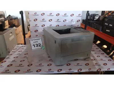 LOTE 132 - 01 IMPRESSORA MODELO ML-3750ND MARCA SAMSUNG. (NO ESTADO) ATENÇÃO! FAZER A VISITAÇÃO ANTES DE ARREMATAR, NÃO SABEMOS SE FUNCIONA, LEILÃO NÃO TEM GARANTIA E NEM DEVOLUÇÃO, SUJEITO A POSSÍVEIS AVARIAS VISÍVEIS/OCULTAS E/OU AUSÊNCIA DE COMPONENTES.