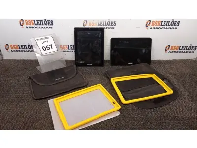 LOTE 057 - 02 TABLETS MARCA POSITIVO COM CAPA. (NO ESTADO) ATENÇÃO! FAZER A VISITAÇÃO ANTES DE ARREMATAR, NÃO SABEMOS SE FUNCIONA, LEILÃO NÃO TEM GARANTIA E NEM DEVOLUÇÃO, SUJEITO A POSSÍVEIS AVARIAS VISÍVEIS/OCULTAS E/OU AUSÊNCIA DE COMPONENTES.