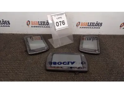 LOTE 076 - 03 TABLETS MARCA MOTOROLA. (NO ESTADO) ATENÇÃO! FAZER A VISITAÇÃO ANTES DE ARREMATAR, NÃO SABEMOS SE FUNCIONA, LEILÃO NÃO TEM GARANTIA E NEM DEVOLUÇÃO, SUJEITO A POSSÍVEIS AVARIAS VISÍVEIS/OCULTAS E/OU AUSÊNCIA DE COMPONENTES.