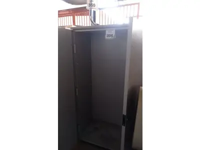 LOTE 356 - 01 ARMÁRIO REFORÇADO COM 2 PORTAS. (NO ESTADO) ATENÇÃO! FAZER A VISITAÇÃO ANTES DE ARREMATAR, NÃO SABEMOS SE FUNCIONA, LEILÃO NÃO TEM GARANTIA E NEM DEVOLUÇÃO, SUJEITO A POSSÍVEIS AVARIAS VISÍVEIS/OCULTAS E/OU AUSÊNCIA DE COMPONENTES.