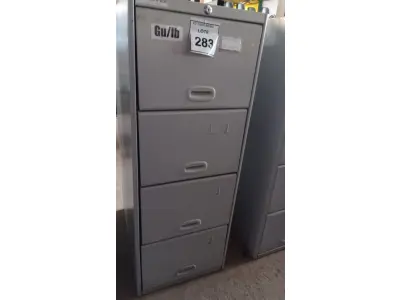 LOTE 283 - 01 ARQUIVO DE AÇO COM 04 GAVETAS. (NO ESTADO) ATENÇÃO! FAZER A VISITAÇÃO ANTES DE ARREMATAR, NÃO SABEMOS SE FUNCIONA, LEILÃO NÃO TEM GARANTIA E NEM DEVOLUÇÃO, SUJEITO A POSSÍVEIS AVARIAS VISÍVEIS/OCULTAS E/OU AUSÊNCIA DE COMPONENTES.