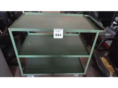 LOTE 334 - 01 CARRINHO DE FERRO PARA OFICINAS COM 03 COMPARTIMENTOS. (NO ESTADO) ATENÇÃO! FAZER A VISITAÇÃO ANTES DE ARREMATAR, NÃO SABEMOS SE FUNCIONA, LEILÃO NÃO TEM GARANTIA E NEM DEVOLUÇÃO, SUJEITO A POSSÍVEIS AVARIAS VISÍVEIS/OCULTAS E/OU AUSÊNCIA DE COMPONENTES.