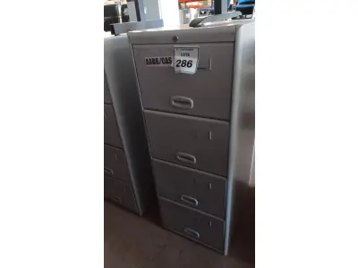 LOTE 286 - 01 ARQUIVO DE AÇO COM 04 GAVETAS. (NO ESTADO) ATENÇÃO! FAZER A VISITAÇÃO ANTES DE ARREMATAR, NÃO SABEMOS SE FUNCIONA, LEILÃO NÃO TEM GARANTIA E NEM DEVOLUÇÃO, SUJEITO A POSSÍVEIS AVARIAS VISÍVEIS/OCULTAS E/OU AUSÊNCIA DE COMPONENTES.