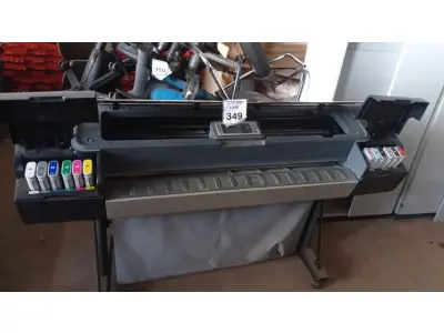 LOTE 349 - 01 PLOTTER MODELO DESIGNJET Z32000PS PHOTO MARCA HP. (NO ESTADO) ATENÇÃO! FAZER A VISITAÇÃO ANTES DE ARREMATAR, NÃO SABEMOS SE FUNCIONA, LEILÃO NÃO TEM GARANTIA E NEM DEVOLUÇÃO, SUJEITO A POSSÍVEIS AVARIAS VISÍVEIS/OCULTAS E/OU AUSÊNCIA DE COMPONENTES.