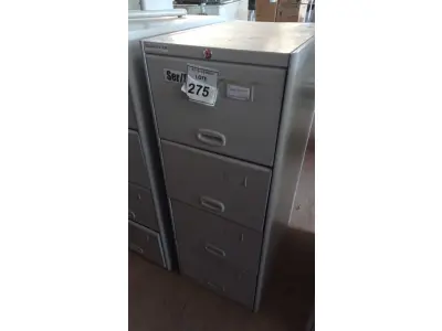 LOTE 275 - 01 ARQUIVO DE AÇO COM 04 GAVETAS. (NO ESTADO) ATENÇÃO! FAZER A VISITAÇÃO ANTES DE ARREMATAR, NÃO SABEMOS SE FUNCIONA, LEILÃO NÃO TEM GARANTIA E NEM DEVOLUÇÃO, SUJEITO A POSSÍVEIS AVARIAS VISÍVEIS/OCULTAS E/OU AUSÊNCIA DE COMPONENTES.