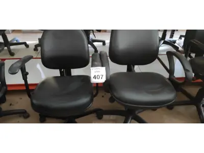 LOTE 407 - 02 CADEIRAS DE ESCRITÓRIO. (NO ESTADO) ATENÇÃO! FAZER A VISITAÇÃO ANTES DE ARREMATAR, NÃO SABEMOS SE FUNCIONA, LEILÃO NÃO TEM GARANTIA E NEM DEVOLUÇÃO, SUJEITO A POSSÍVEIS AVARIAS VISÍVEIS/OCULTAS E/OU AUSÊNCIA DE COMPONENTES.