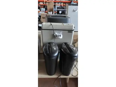 LOTE 239 - 04 FRAGMENTADORAS DE PAPEL DE MARCAS E MODELOS DIVERSOS. (NO ESTADO) ATENÇÃO! FAZER A VISITAÇÃO ANTES DE ARREMATAR, NÃO SABEMOS SE FUNCIONA, LEILÃO NÃO TEM GARANTIA E NEM DEVOLUÇÃO, SUJEITO A POSSÍVEIS AVARIAS VISÍVEIS/OCULTAS E/OU AUSÊNCIA DE COMPONENTES.