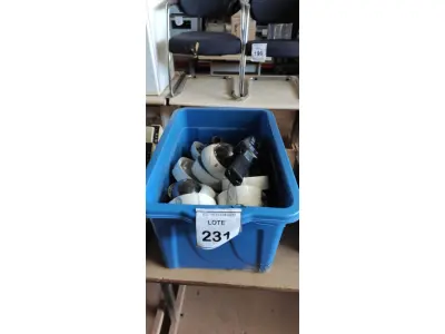 LOTE 231 - 01 LOTE COM VÁRIAS CÂMERAS DOME. (NO ESTADO) ATENÇÃO! FAZER A VISITAÇÃO ANTES DE ARREMATAR, NÃO SABEMOS SE FUNCIONA, LEILÃO NÃO TEM GARANTIA E NEM DEVOLUÇÃO, SUJEITO A POSSÍVEIS AVARIAS VISÍVEIS/OCULTAS E/OU AUSÊNCIA DE COMPONENTES.