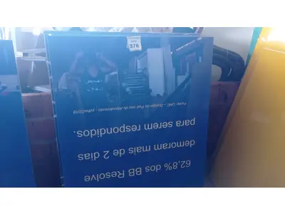 LOTE 378 - 05 PAINÉIS DE VIDRO NA COR AZUL DE 1,32X1,19. (NO ESTADO) ATENÇÃO! FAZER A VISITAÇÃO ANTES DE ARREMATAR, NÃO SABEMOS SE FUNCIONA, LEILÃO NÃO TEM GARANTIA E NEM DEVOLUÇÃO, SUJEITO A POSSÍVEIS AVARIAS VISÍVEIS/OCULTAS E/OU AUSÊNCIA DE COMPONENTES.