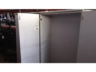 LOTE 329 - 02 ARMÁRIOS ALTOS PARA ESCRITÓRIO. (NO ESTADO) ATENÇÃO! FAZER A VISITAÇÃO ANTES DE ARREMATAR, NÃO SABEMOS SE FUNCIONA, LEILÃO NÃO TEM GARANTIA E NEM DEVOLUÇÃO, SUJEITO A POSSÍVEIS AVARIAS VISÍVEIS/OCULTAS E/OU AUSÊNCIA DE COMPONENTES.