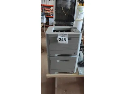 LOTE 245 - 02 IMPRESSORAS MODELO ML-3750ND MARCA SAMSUNG. (NO ESTADO) ATENÇÃO! FAZER A VISITAÇÃO ANTES DE ARREMATAR, NÃO SABEMOS SE FUNCIONA, LEILÃO NÃO TEM GARANTIA E NEM DEVOLUÇÃO, SUJEITO A POSSÍVEIS AVARIAS VISÍVEIS/OCULTAS E/OU AUSÊNCIA DE COMPONENTES.