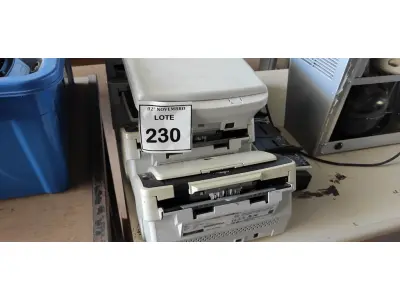 LOTE 230 - 01 LOTE COM VÁRIOS SCANNERS DE MARCAS E MODELOS DIVERSOS. (NO ESTADO) ATENÇÃO! FAZER A VISITAÇÃO ANTES DE ARREMATAR, NÃO SABEMOS SE FUNCIONA, LEILÃO NÃO TEM GARANTIA E NEM DEVOLUÇÃO, SUJEITO A POSSÍVEIS AVARIAS VISÍVEIS/OCULTAS E/OU AUSÊNCIA DE COMPONENTES.