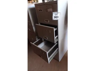 LOTE 301 - 01 ARQUIVO DE AÇO COM 04 GAVETAS. (NO ESTADO) ATENÇÃO! FAZER A VISITAÇÃO ANTES DE ARREMATAR, NÃO SABEMOS SE FUNCIONA, LEILÃO NÃO TEM GARANTIA E NEM DEVOLUÇÃO, SUJEITO A POSSÍVEIS AVARIAS VISÍVEIS/OCULTAS E/OU AUSÊNCIA DE COMPONENTES.