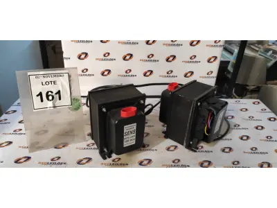 LOTE 161 - 02 TRANSFORMADORES. (NO ESTADO) ATENÇÃO! FAZER A VISITAÇÃO ANTES DE ARREMATAR, NÃO SABEMOS SE FUNCIONA, LEILÃO NÃO TEM GARANTIA E NEM DEVOLUÇÃO, SUJEITO A POSSÍVEIS AVARIAS VISÍVEIS/OCULTAS E/OU AUSÊNCIA DE COMPONENTES.