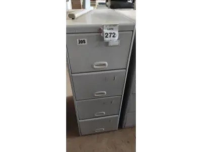 LOTE 272 - 01 ARQUIVO DE AÇO COM 04 GAVETAS. (NO ESTADO) ATENÇÃO! FAZER A VISITAÇÃO ANTES DE ARREMATAR, NÃO SABEMOS SE FUNCIONA, LEILÃO NÃO TEM GARANTIA E NEM DEVOLUÇÃO, SUJEITO A POSSÍVEIS AVARIAS VISÍVEIS/OCULTAS E/OU AUSÊNCIA DE COMPONENTES.