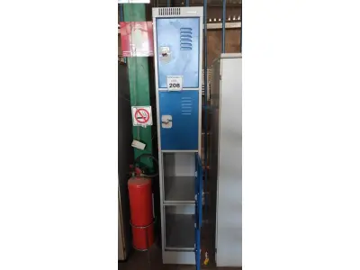 LOTE 208 - 01 ARMÁRIO DE AÇO DE 04 PORTAS COM TRANCA. (NO ESTADO) ATENÇÃO! FAZER A VISITAÇÃO ANTES DE ARREMATAR, NÃO SABEMOS SE FUNCIONA, LEILÃO NÃO TEM GARANTIA E NEM DEVOLUÇÃO, SUJEITO A POSSÍVEIS AVARIAS VISÍVEIS/OCULTAS E/OU AUSÊNCIA DE COMPONENTES.