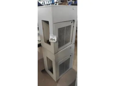 LOTE 204 - 02 ARMÁRIOS BAIXOS COM 01 GAVETA E SUPORTE PARA CPU. (NO ESTADO) ATENÇÃO! FAZER A VISITAÇÃO ANTES DE ARREMATAR, NÃO SABEMOS SE FUNCIONA, LEILÃO NÃO TEM GARANTIA E NEM DEVOLUÇÃO, SUJEITO A POSSÍVEIS AVARIAS VISÍVEIS/OCULTAS E/OU AUSÊNCIA DE COMPONENTES.