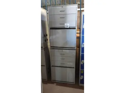 LOTE 155 - 02 ARMÁRIOS BAIXOS COM 03 GAVETAS E 01 PORTA CADA. (NO ESTADO) ATENÇÃO! FAZER A VISITAÇÃO ANTES DE ARREMATAR, NÃO SABEMOS SE FUNCIONA, LEILÃO NÃO TEM GARANTIA E NEM DEVOLUÇÃO, SUJEITO A POSSÍVEIS AVARIAS VISÍVEIS/OCULTAS E/OU AUSÊNCIA DE COMPONENTES.