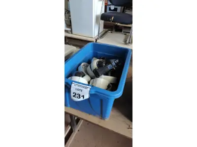 LOTE 231 - 01 LOTE COM VÁRIAS CÂMERAS DOME. (NO ESTADO) ATENÇÃO! FAZER A VISITAÇÃO ANTES DE ARREMATAR, NÃO SABEMOS SE FUNCIONA, LEILÃO NÃO TEM GARANTIA E NEM DEVOLUÇÃO, SUJEITO A POSSÍVEIS AVARIAS VISÍVEIS/OCULTAS E/OU AUSÊNCIA DE COMPONENTES.