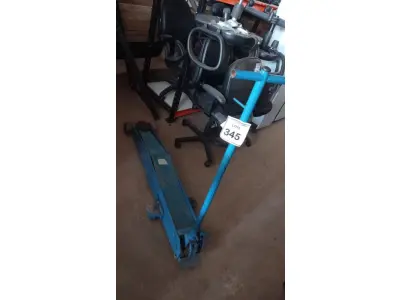 LOTE 345 - 01 MACACO JACARÉ NA COR AZUL. (NO ESTADO) ATENÇÃO! FAZER A VISITAÇÃO ANTES DE ARREMATAR, NÃO SABEMOS SE FUNCIONA, LEILÃO NÃO TEM GARANTIA E NEM DEVOLUÇÃO, SUJEITO A POSSÍVEIS AVARIAS VISÍVEIS/OCULTAS E/OU AUSÊNCIA DE COMPONENTES.