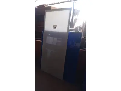 LOTE 379 - 04 PAINÉIS DE VIDRO EM TAMANHOS VARIADOS. (NO ESTADO) ATENÇÃO! FAZER A VISITAÇÃO ANTES DE ARREMATAR, NÃO SABEMOS SE FUNCIONA, LEILÃO NÃO TEM GARANTIA E NEM DEVOLUÇÃO, SUJEITO A POSSÍVEIS AVARIAS VISÍVEIS/OCULTAS E/OU AUSÊNCIA DE COMPONENTES.