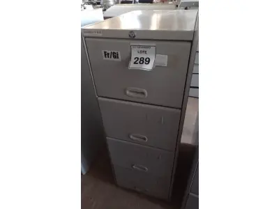 LOTE 289 - 01 ARQUIVO DE AÇO COM 04 GAVETAS. (NO ESTADO) ATENÇÃO! FAZER A VISITAÇÃO ANTES DE ARREMATAR, NÃO SABEMOS SE FUNCIONA, LEILÃO NÃO TEM GARANTIA E NEM DEVOLUÇÃO, SUJEITO A POSSÍVEIS AVARIAS VISÍVEIS/OCULTAS E/OU AUSÊNCIA DE COMPONENTES.
