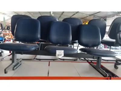 LOTE 331 - 01 LONGARINA COM 03 LUGARES. (NO ESTADO) ATENÇÃO! FAZER A VISITAÇÃO ANTES DE ARREMATAR, NÃO SABEMOS SE FUNCIONA, LEILÃO NÃO TEM GARANTIA E NEM DEVOLUÇÃO, SUJEITO A POSSÍVEIS AVARIAS VISÍVEIS/OCULTAS E/OU AUSÊNCIA DE COMPONENTES.